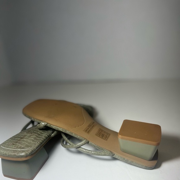 VEGAN LEATHER SANDALS - Picture 5 of 5